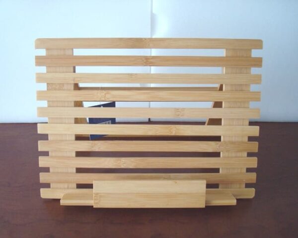 Natural bamboo lectern for tablets or fine books