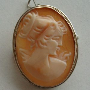 Broche y colgante de 1930