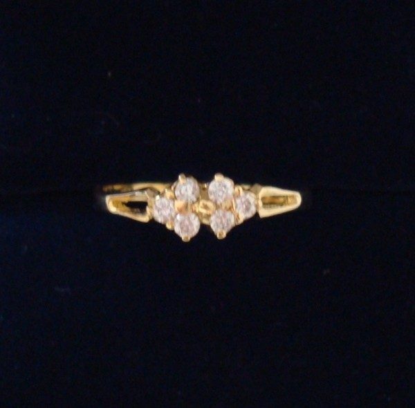 Anillo de oro para dama con 6 diamantes, de 1945