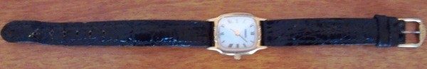 Reloj de pulsera dama chapado en oro, marca Tissot, de 1990