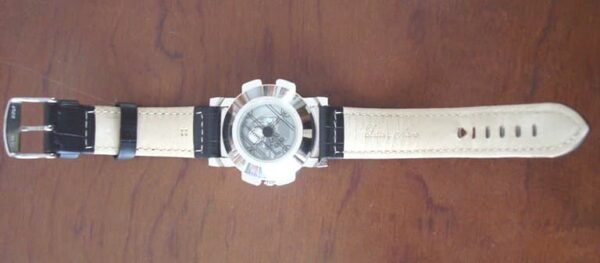 Reloj de pulsera Schweppes con brújula - Imagen 3