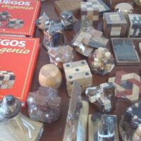 Collection lot of 62 Ingenuity Games, sealed and 2 folders - Image 7