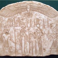 Estela donation Cleopatra VII