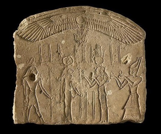 Estela de donación de Cleopatra VII