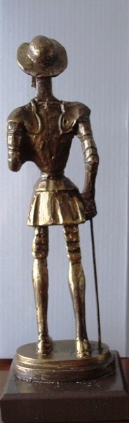 Escultura Quijote con doble peana 24 cm