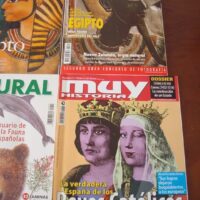 Lot with 14 magazines 1971-2006: MUY, Más Allá, Historia, Rutas… - Image 4