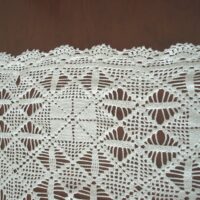 Large white crochet cloth 107 x 142 cm - Image 2