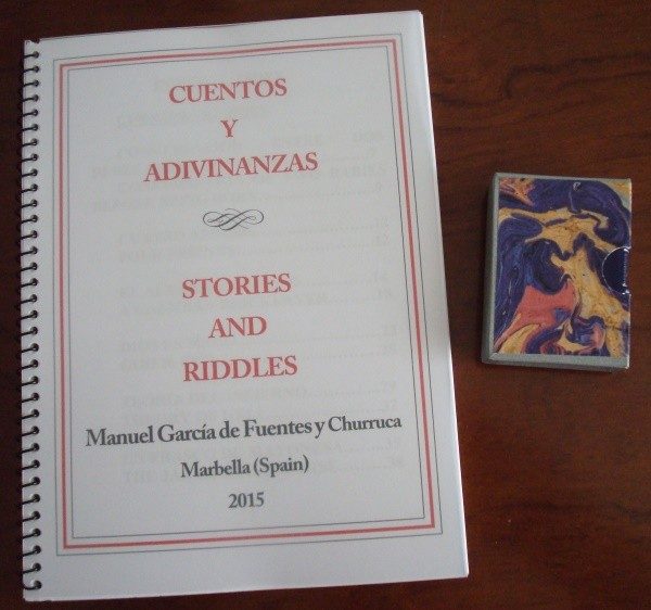 Cuentos y adivinanzas - Stories and riddles (luxury miniature book)