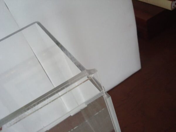 Methacrylate case with sliding front - Image 4