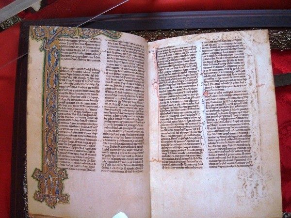 Biblia de San Vicente Ferrer, c. 1275 (número 1) *****