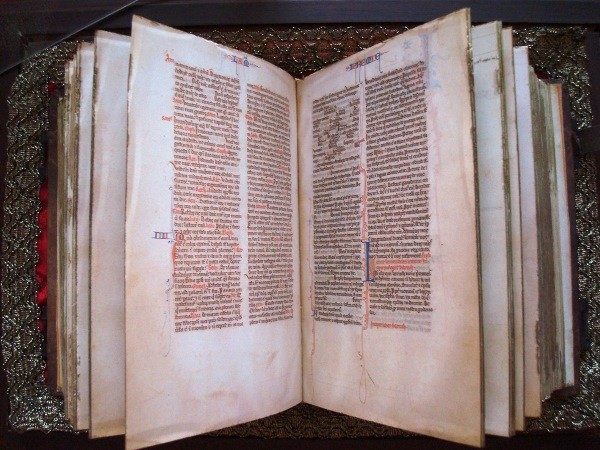 Biblia de San Vicente Ferrer, c. 1275 (número 1) *****