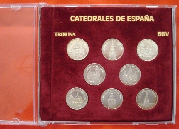 Cathedrals of Spain, collection of 8 silver medals, 1995