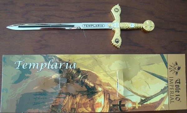 Mini espada templaria color oro Tole10
