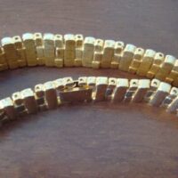 Golden jewelry bracelet with silver hooks - Image 4