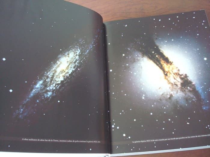 Journey　through　the　Galaxies　Folio,　1994　I.　Universe.