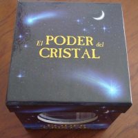 Crystal power, little book with crystal ball, Joules Taylor