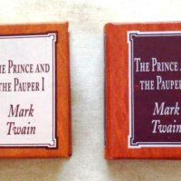 The Prince and the Pauper, Mark Twain (2 mini books in English)