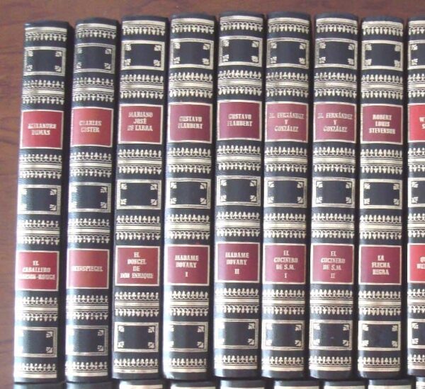 Lot 30 volumes of the Classics of the Historical Novel collection, Circle of Friends of History - Image 2