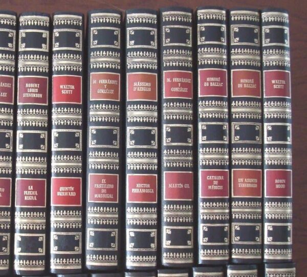 Lot 30 volumes of the Classics of the Historical Novel collection, Circle of Friends of History - Image 3