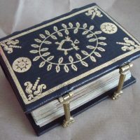 Book of Hours of Mencia de Mendoza, s. XVI (mini book) - Image 5