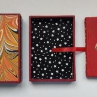 La niña de los fósforos. H. C. Andersen. Mini libro en caja de cerillas. 1963