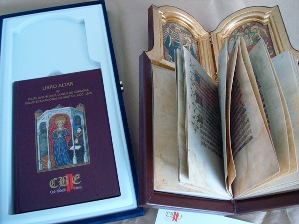 Libro Altar de Felipe III el Bueno, Duque de Borgoña, s. XV ***** (en pergamino natural)