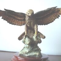 Eagle figure displayed with wooden base - Image 8