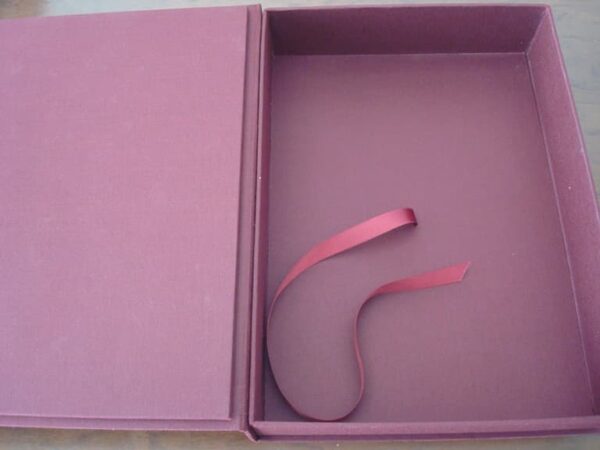 Box-case to keep book - Image 3