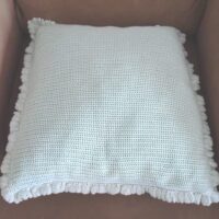 Green cushion with white crochet cover, unique piece - Image 2