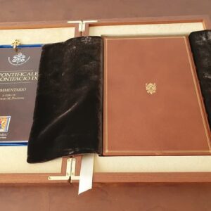 El Pontifical de Bonifacio IX, siglo XIV. Con oro puro de 23 kt. (5*+)