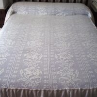 White handmade crochet bedspread for bed 135 - Image 2