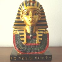 Small figure of Tutankhamun's mask