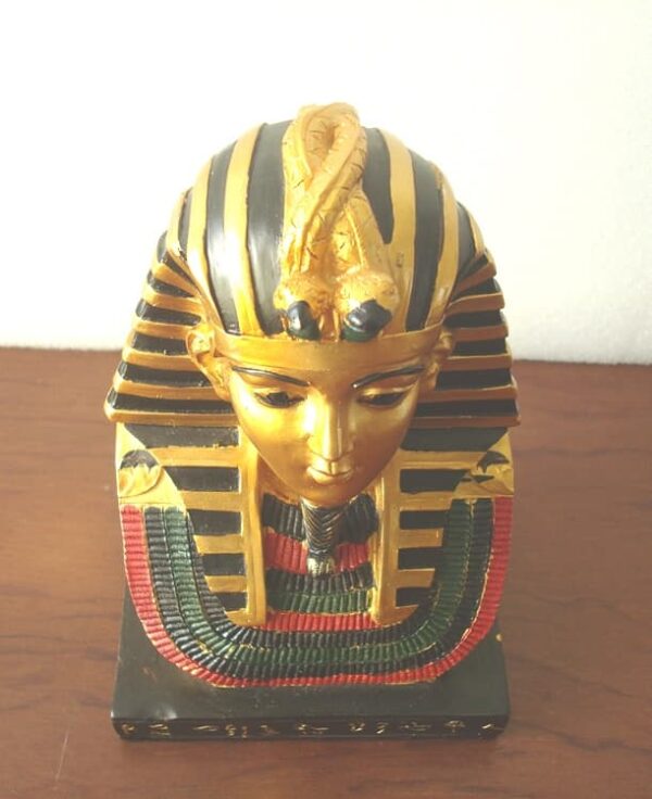 Small figure of Tutankhamun's mask - Image 5