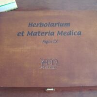 Herbolarium et Materia Medica, s. IX