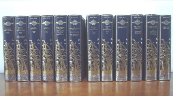 Julio Verne. Extraordinary Journeys. Circle of the Bibliophile, 1981-83. 12 volumes